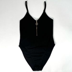 NWOT Missguided Black Ribbed Zip Up Cami Bodysuit US6